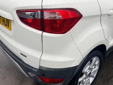 SPOTICAR Ford Ecosport 1.0t Ecoboost Titanium 2wd Euro 5 (s/s) 5dr Used Car - Suv Petrol White - Wakefield - 1200575817_5
