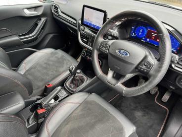 SPOTICAR Ford Fiesta 1.0t Ecoboost St-line X Euro 6 (s/s) 5dr Used Car - Hatchback Petrol White - Inverness - 1200543677_4