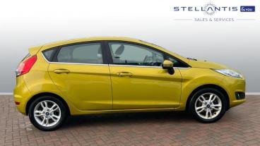 SPOTICAR Ford Fiesta 1.25 Zetec Euro 6 5dr Used Car - Hatchback Petrol Yellow - Leicester - 1200550780_2