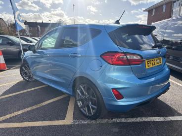 SPOTICAR Ford Fiesta 1.0t Ecoboost St-line Euro 6 (s/s) 5dr Used Car - Hatchback Petrol Blue - Romford - 1200555573_5