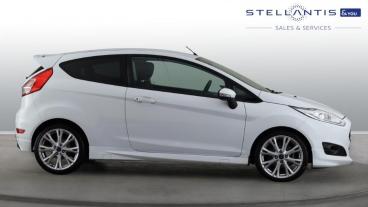 SPOTICAR Ford Fiesta 1.0t Ecoboost Zetec S Euro 6 (s/s) 3dr Used Car - Hatchback Petrol White - Birmingham - 1200586619_4