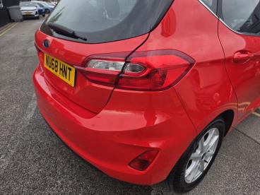 SPOTICAR Ford Fiesta 1.0t Ecoboost Zetec Euro 6 (s/s) 5dr Used Car - Hatchback Petrol Red - Wakefield - 1200591923_5