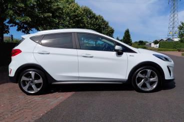 SPOTICAR Ford Fiesta 1.0t Ecoboost Active X Euro 6 (s/s) 5dr Used Car - Hatchback Petrol White - Littlehampton - 1200612588_2