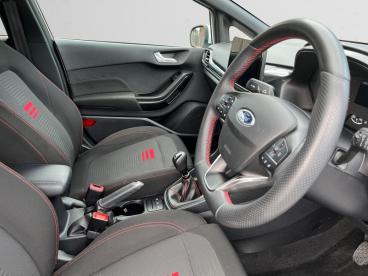 SPOTICAR Ford Fiesta 1.0t Ecoboost St-line Euro 6 (s/s) 5dr Used Car - Hatchback Petrol White - Tiptree - 1200615299_3
