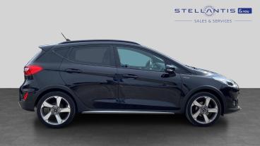 SPOTICAR Ford Fiesta 1.0t Ecoboost Active Edition Euro 6 (s/s) 5dr Used Car - Hatchback Petrol Black - Preston - 1200621908_2
