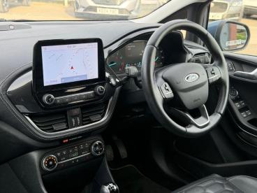 SPOTICAR Ford Fiesta 1.0t Ecoboost Vignale Edition Euro 6 (s/s) 5dr Used Car - Hatchback Petrol Blue - Billinghay - 1200624887_3