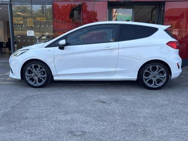 SPOTICAR Ford Fiesta 1.0t Ecoboost St-line Edition Euro 6 (s/s) 3dr Used Car - Hatchback Petrol White - Slough - 1200627112_4