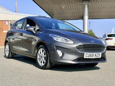 SPOTICAR Ford Fiesta 1.1 Ti-vct Zetec Euro 6 (s/s) 5dr Used Car - Hatchback Petrol Grey - Pembroke Dock - 1200629378_5