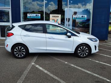 SPOTICAR Ford Fiesta 1.0t Ecoboost Titanium Euro 6 (s/s) 5dr Used Car - Hatchback Petrol White - Moray - 1200631975_4