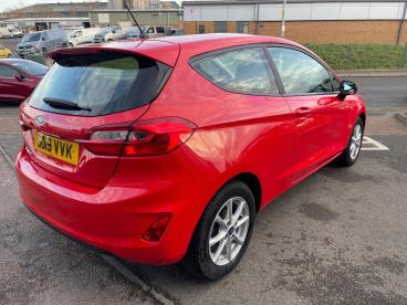 SPOTICAR Ford Fiesta 1.1 Ti-vct Zetec Euro 6 (s/s) 3dr Used Car - Hatchback Petrol Red - Melton Mowbray - 1200634275_5