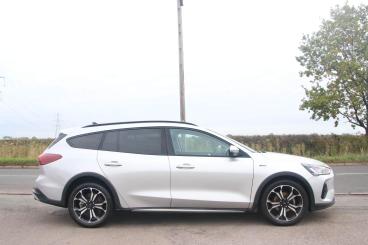 SPOTICAR Ford Focus 1.0t Ecoboost Mhev Active Vignale Euro 6 (s/s) 5dr Used Car - Estate Hybrid Silver - Bulkington - 1200545651_5