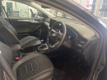 SPOTICAR Ford Focus 1.0 Ecoboost Titanium Vignale 5dr Used Car - Saloon Petrol Grey - Bridgend - 1200554760_3