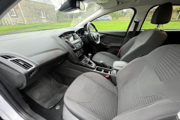 SPOTICAR Ford Focus 1.0t Ecoboost Titanium Euro 6 (s/s) 5dr Used Car - Saloon Petrol White - Bridgend - 1200556056_2