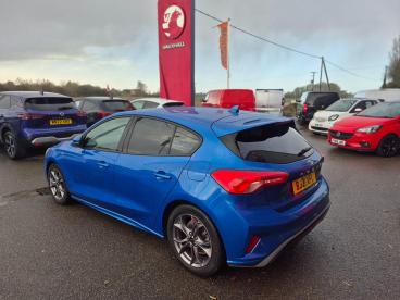 SPOTICAR Ford Focus 1.0t Ecoboost St-line Auto Euro 6 (s/s) 5dr Used Car - Saloon Petrol Blue - Boston - 1200558853_4
