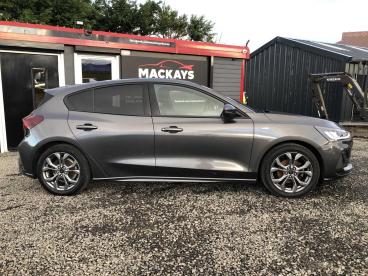 SPOTICAR Ford Focus 1.0t Ecoboost St-line Euro 6 (s/s) 5dr Used Car - Saloon Petrol Grey - Inverness - 1200560847_3