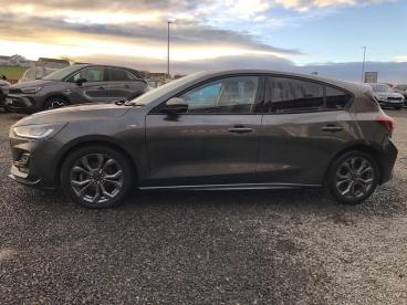 SPOTICAR Ford Focus 1.0t Ecoboost St-line Euro 6 (s/s) 5dr Used Car - Saloon Petrol Grey - Inverness - 1200560847_4