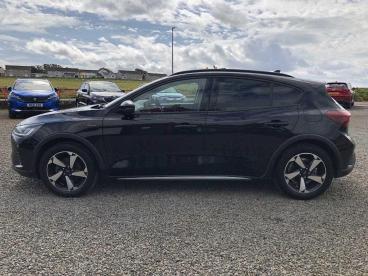 SPOTICAR Ford Focus 1.0t Ecoboost Mhev Active Euro 6 (s/s) 5dr Used Car - Saloon Hybrid Black - Inverness - 1200560894_4