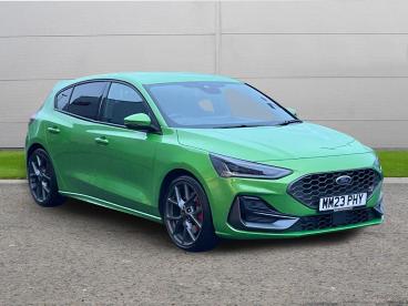 SPOTICAR Ford Focus 2.3t Ecoboost St Euro 6 (s/s) 5dr Used Car - Saloon Petrol Green - Worksop - 1200561767_1