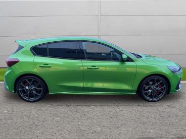 SPOTICAR Ford Focus 2.3t Ecoboost St Euro 6 (s/s) 5dr Used Car - Saloon Petrol Green - Worksop - 1200561767_4