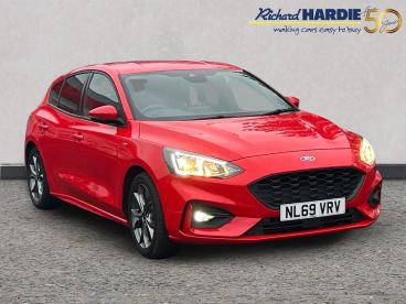 SPOTICAR Ford Focus 1.0t Ecoboost St-line Euro 6 (s/s) 5dr Used Car - Saloon Petrol Red - Ashington - 1200562152_1