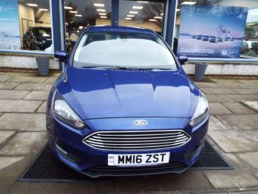 SPOTICAR Ford Focus 1.0t Ecoboost Zetec Euro 6 (s/s) 5dr Used Car - Saloon Petrol Blue - Campeltown - 1200573876_2
