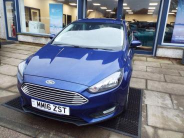 SPOTICAR Ford Focus 1.0t Ecoboost Zetec Euro 6 (s/s) 5dr Used Car - Saloon Petrol Blue - Campeltown - 1200573876_3