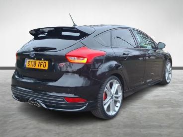 SPOTICAR Ford Focus 2.0 Tdci St-3 Euro 6 (s/s) 5dr Used Car - Saloon Diesel Black - Guisborough - 1200574509_3