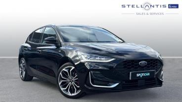 SPOTICAR Ford Focus 1.5 Ecoblue St-line Vignale Auto Euro 6 (s/s) 5dr Used Car - Saloon Diesel Black - Salford - 1200582695_1