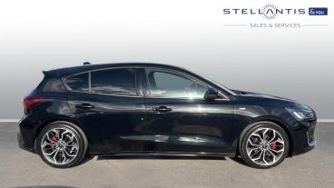 SPOTICAR Ford Focus 1.5 Ecoblue St-line Vignale Auto Euro 6 (s/s) 5dr Used Car - Saloon Diesel Black - Salford - 1200582695_2