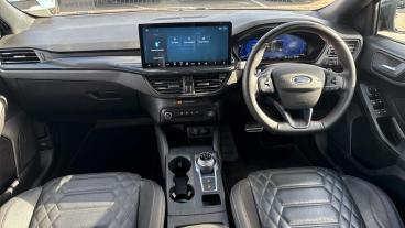 SPOTICAR Ford Focus 1.5 Ecoblue St-line Vignale Auto Euro 6 (s/s) 5dr Used Car - Saloon Diesel Black - Salford - 1200582695_4