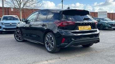 SPOTICAR Ford Focus 1.5 Ecoblue St-line Vignale Auto Euro 6 (s/s) 5dr Used Car - Saloon Diesel Black - Salford - 1200582695_5