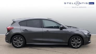 SPOTICAR Ford Focus 1.0t Ecoboost Mhev St-line Dct Euro 6 (s/s) 5dr Used Car - Saloon Hybrid  - Sale - 1200584098_2