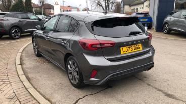 SPOTICAR Ford Focus 1.0t Ecoboost Mhev St-line Dct Euro 6 (s/s) 5dr Used Car - Saloon Hybrid  - Sale - 1200584098_5