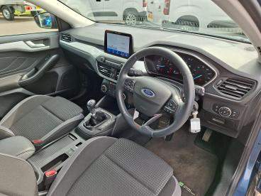 SPOTICAR Ford Focus 1.0t Ecoboost Zetec Euro 6 (s/s) 5dr Used Car - Estate Petrol Blue - Boston - 1200589920_3