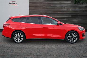 SPOTICAR Ford Focus 1.0t Ecoboost Mhev Titanium X Dct Euro 6 (s/s) 5dr Used Car - Estate Hybrid Red - Newtown - 1200593470_2