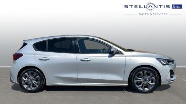 SPOTICAR Ford Focus 1.0t Ecoboost Mhev St-line Dct Euro 6 (s/s) 5dr Used Car - Saloon Hybrid Silver - Walton On Thames - 1200598706_2