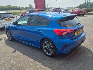 SPOTICAR Ford Focus 1.0t Ecoboost St-line Auto Euro 6 (s/s) 5dr Used Car - Saloon Petrol Blue - Boston - 1200600391_4