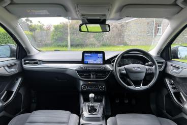 SPOTICAR Ford Focus 1.0t Ecoboost Titanium Euro 6 (s/s) 5dr Used Car - Saloon Petrol Grey - Bridgend - 1200601238_4