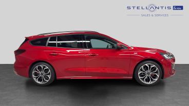 SPOTICAR Ford Focus 1.0t Ecoboost Mhev St-line X Dct Euro 6 (s/s) 5dr Used Car - Estate Hybrid Red - West London - 1200607895_2