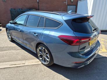 SPOTICAR Ford Focus 1.0t Ecoboost Mhev St-line X Dct Euro 6 (s/s) 5dr Used Car - Estate Hybrid Blue - Salisbury - 500615327_4