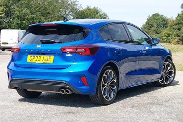 SPOTICAR Ford Focus 1.0t Ecoboost Mhev St-line X Dct Euro 6 (s/s) 5dr Used Car - Saloon Hybrid Blue - Eastbourne - 1200623739_3