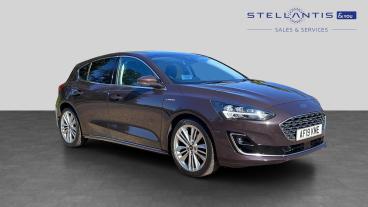 SPOTICAR Ford Focus 1.5t Ecoboost Vignale Euro 6 (s/s) 5dr Used Car - Saloon Petrol Purple - Hatfield - 1200624264_1