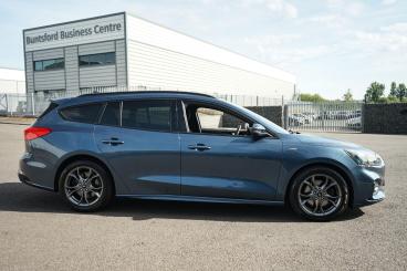 SPOTICAR Ford Focus 1.0t Ecoboost St-line Euro 6 (s/s) 5dr Used Car - Estate Petrol Blue - Bromsgrove - 1200626665_5
