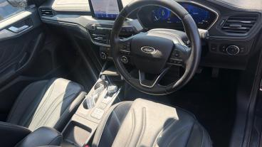 SPOTICAR Ford Focus 1.0t Ecoboost Active X Vignale Auto Euro 6 (s/s) 5 Used Car - Estate Petrol Blue - Redditch - 1200629566_4