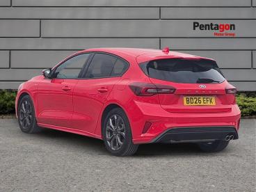 SPOTICAR Ford Focus 1.0t Ecoboost Mhev St-line Dct Euro 6 (s/s) 5dr Used Car - Saloon Hybrid Red - Barnsley - 1200631521_2