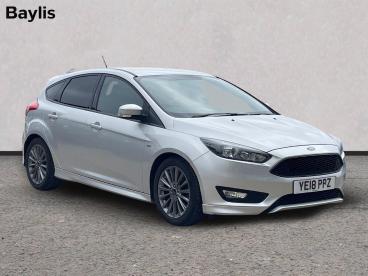 SPOTICAR Ford Focus 1.0t Ecoboost St-line Euro 6 (s/s) 5dr Used Car - Saloon Petrol Silver - Cirencester - 1200643056_1