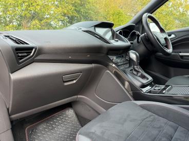 SPOTICAR Ford Kuga 2.0 Tdci St-line Powershift Awd Euro 6 (s/s) 5dr Used Car - Suv Diesel Grey - Balsall Common - 1200547433_2