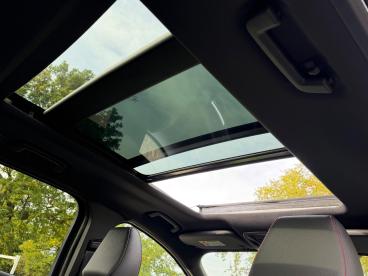 SPOTICAR Ford Kuga 2.0 Tdci St-line Powershift Awd Euro 6 (s/s) 5dr Used Car - Suv Diesel Grey - Balsall Common - 1200547433_4