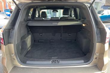 SPOTICAR Ford Kuga 2.0 Tdci Ecoblue St-line Edition Awd Euro 6 (s/s) Used Car - Suv Diesel Silver - Newark On Trent - 1200584302_5