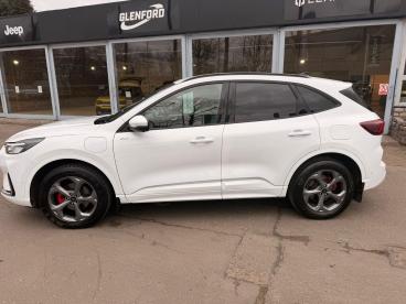 SPOTICAR Ford Kuga 2.5 Duratec 14.4kwh St-line Cvt Euro 6 (s/s) 5dr Used Car - Suv Plug-in Hybrid White - Forfar - 1200601035_5